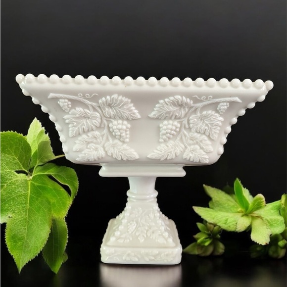 Westmoreland Other - Vintage Westmoreland White Pedestal Bowl with Grape Design